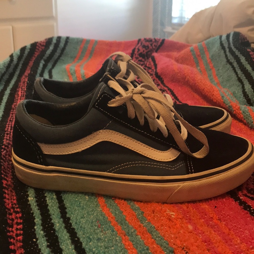 old skool vans navy and blue